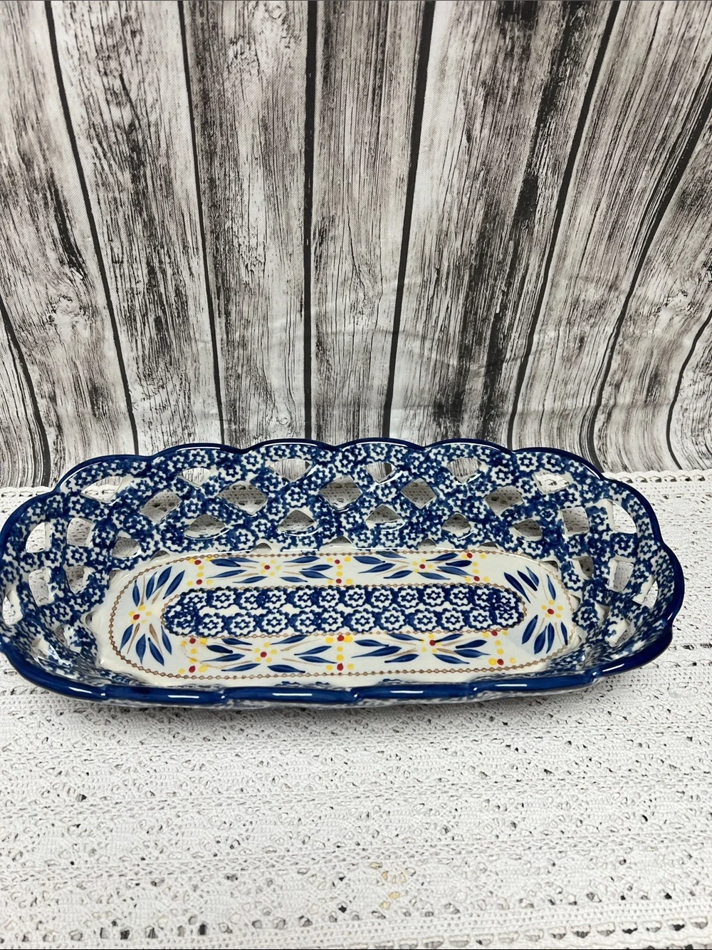 Temp-Tations Old World Blue Ceramic lattice bread/serving basket